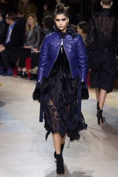 Look 35